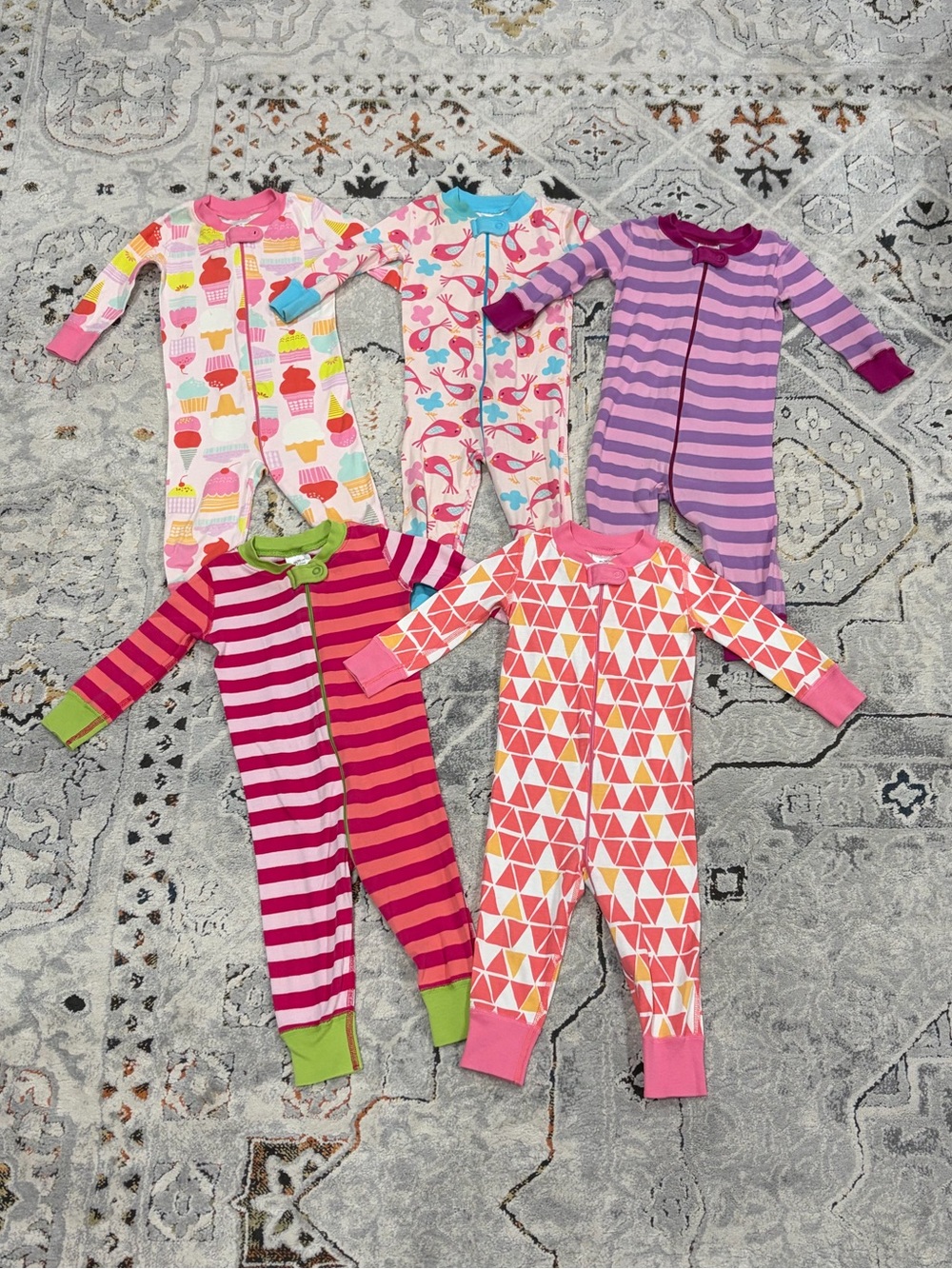 Hanna Andersson bundle of 5 footless sleepers, size 9-18 months